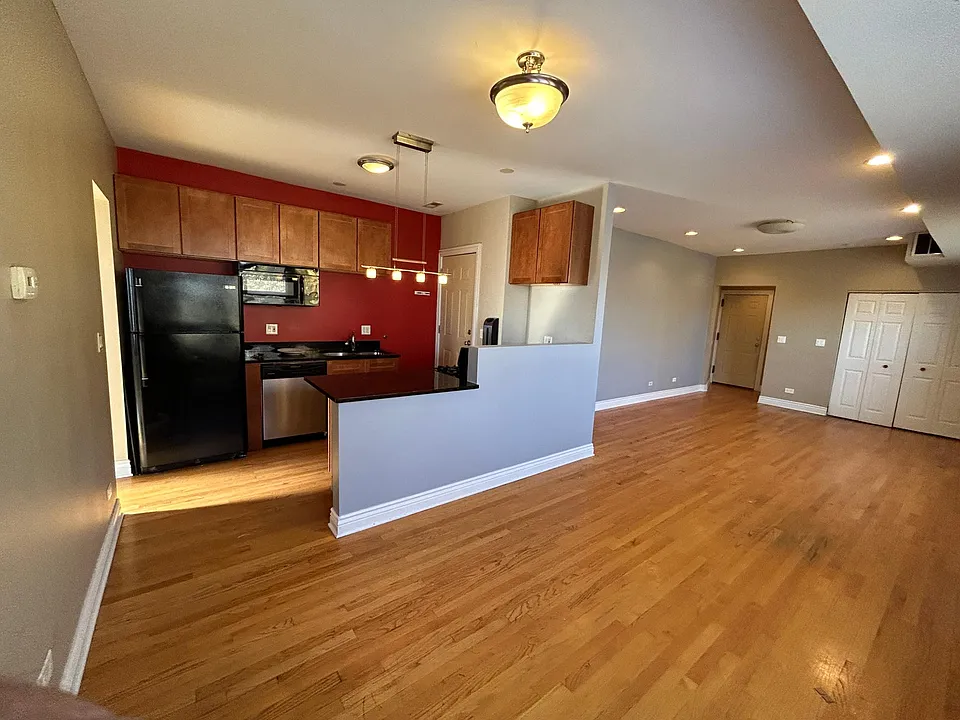 10 N Mayfield Ave #2