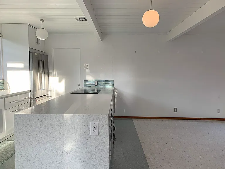 2381 Booksin Ave — Photo 12