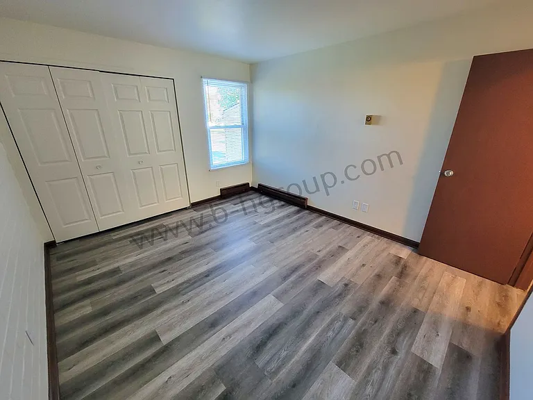 Parkview East — Photo 15