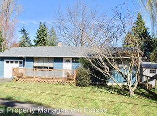 17915 Spruce Way, Lynnwood, WA 98037