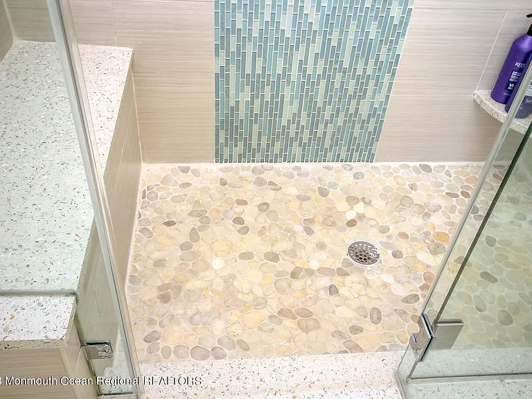 207 Ceylon Ave — Photo 25