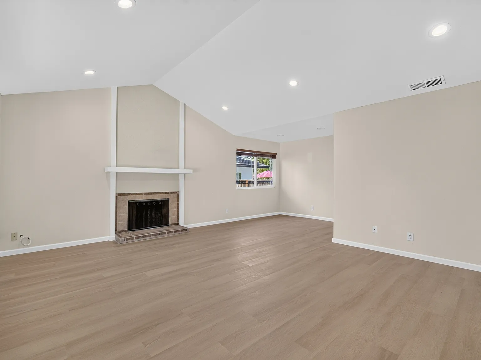 192 South Bernardo Avenue - 1 — Photo 4