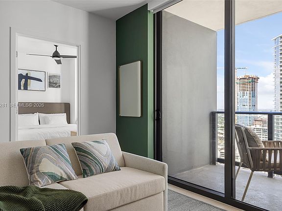 5th image of 159 NE 6th St #3013