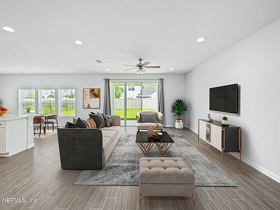 3rd image of 88 CREW Court