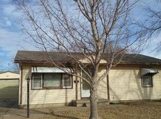 1513 Beach St, Salina, KS 67401