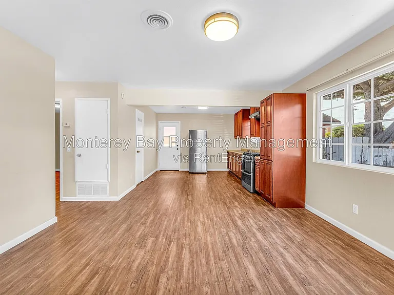 229 Hillcrest Ave #1-1-1 — Photo 11