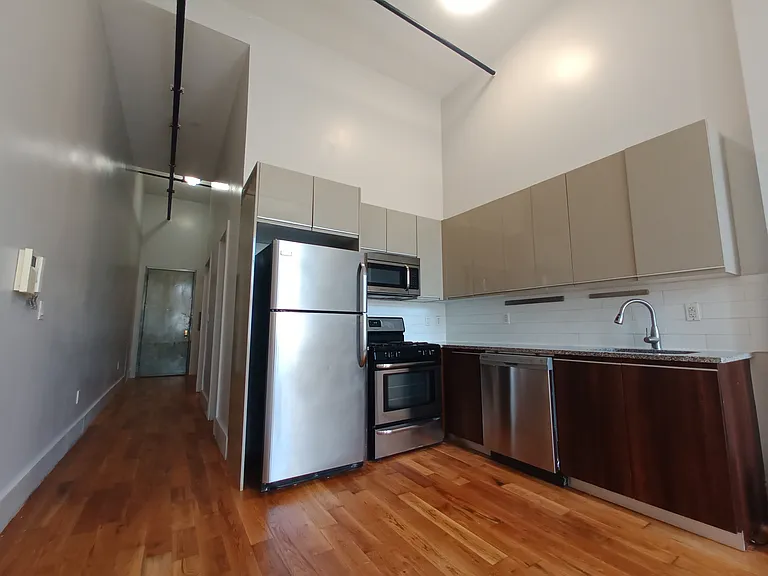 41 Kosciuszko St #109 — Photo 7