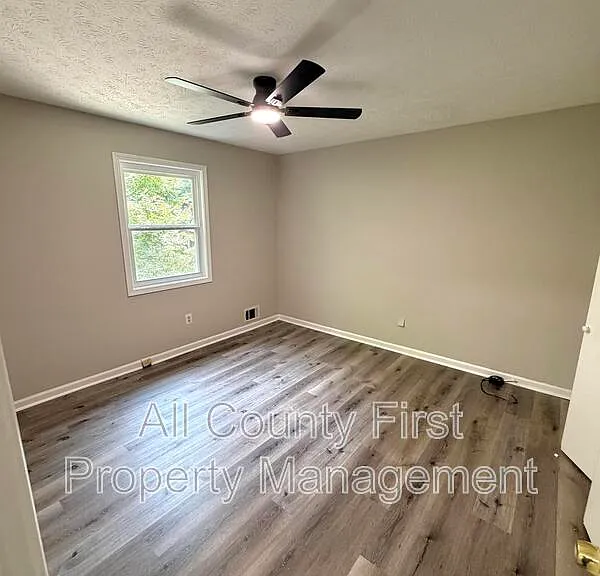 734 S Candler St — Photo 13