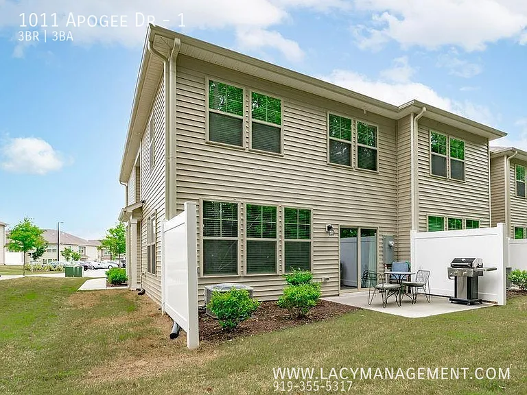 1011 Apogee Dr #1 — Photo 22