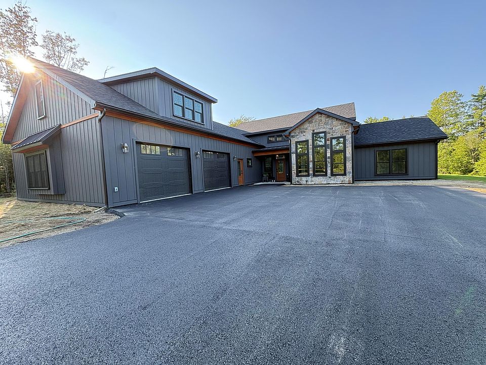 1st image of 16 Village Loop Road