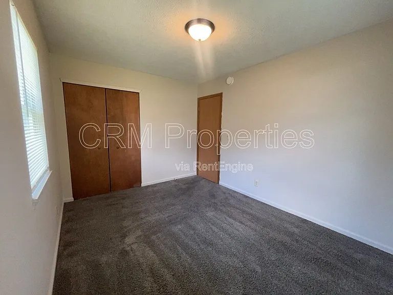1912 N Apperson Way — Photo 12