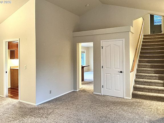 4th image of 25335 Trinity St