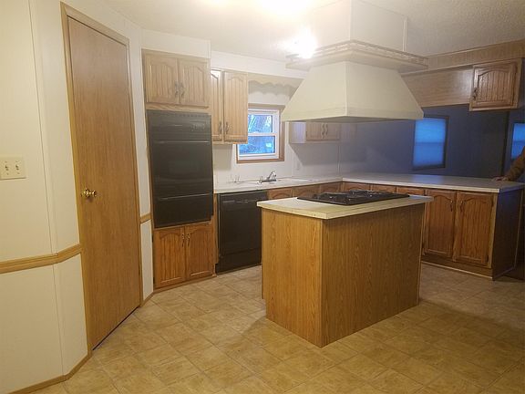 5th image of 12832 Agate Dr