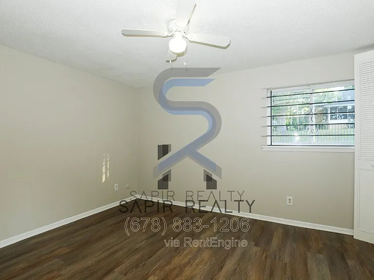 3300 College St #5 — Photo 11
