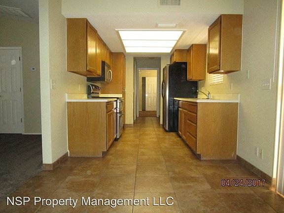 3rd image of 3689 Tarpon Dr
