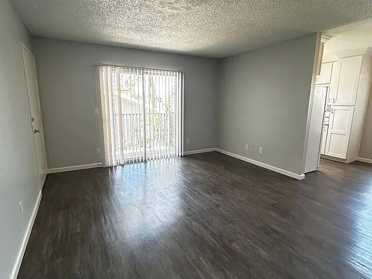 4054 Highland Ave — Photo 1