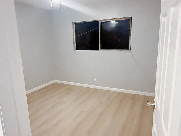 10033 Flora Vista St #9 — Photo 6