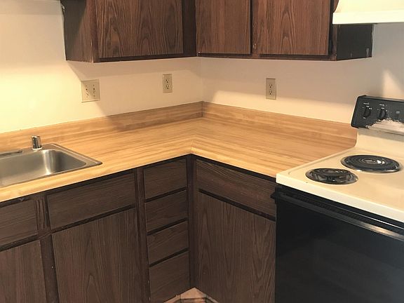 Sim Wood Floors, Counters