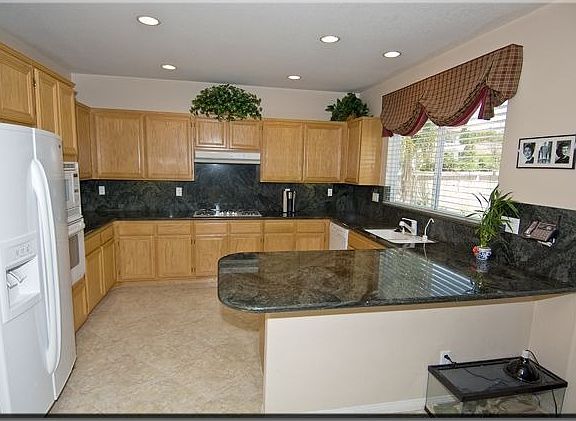 3rd image of 23510 Sycamore Creek Ave