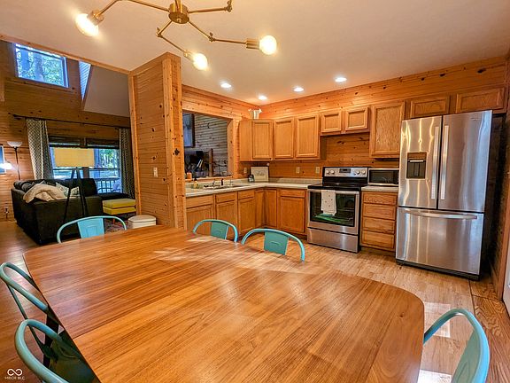 5th image of 535 N Cove Rd