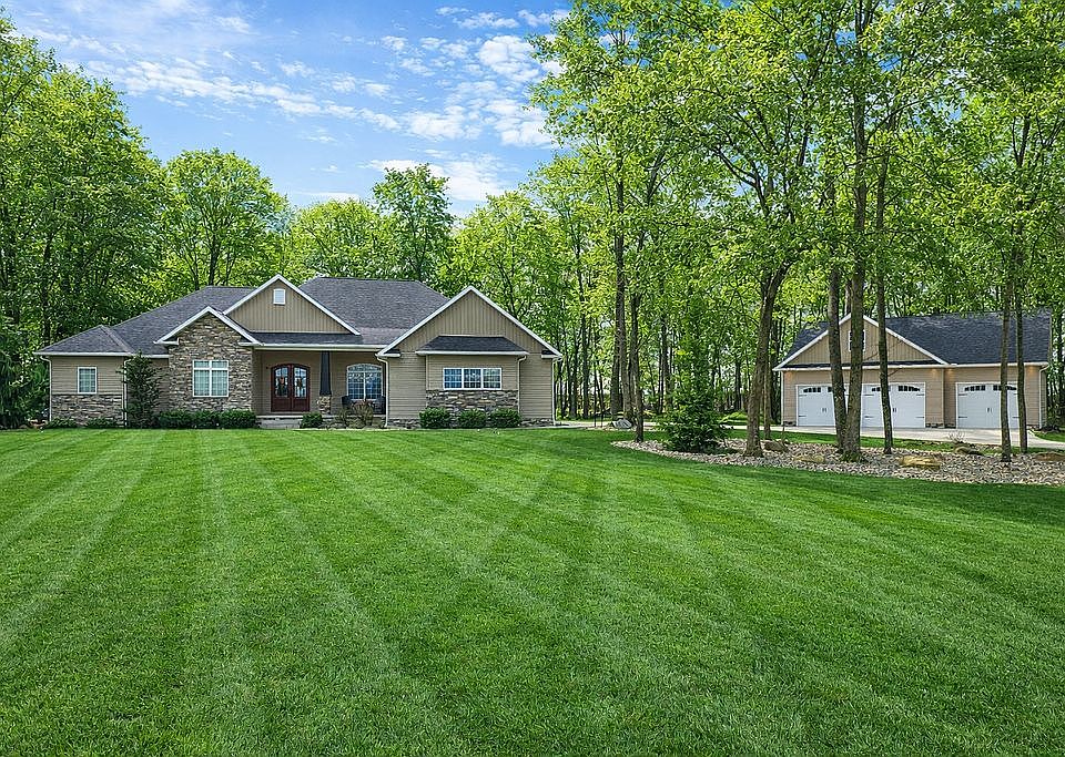 1st image of 513 Woodsend Dr
