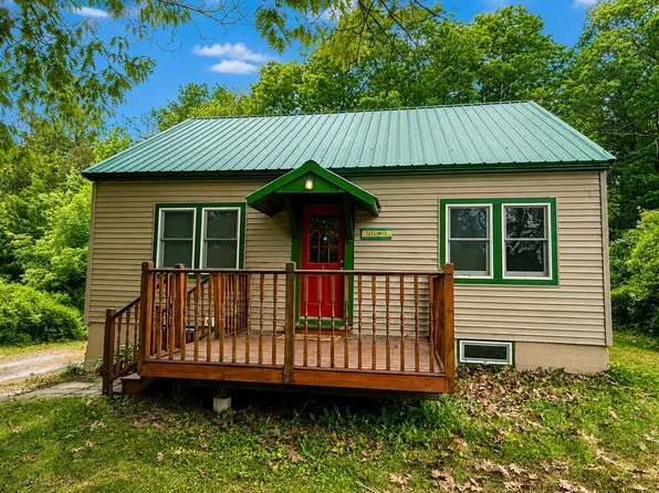 731 College Ave, Old Town, ME 04468