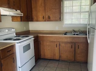 422 Park Pl #422, Ball, LA 71405