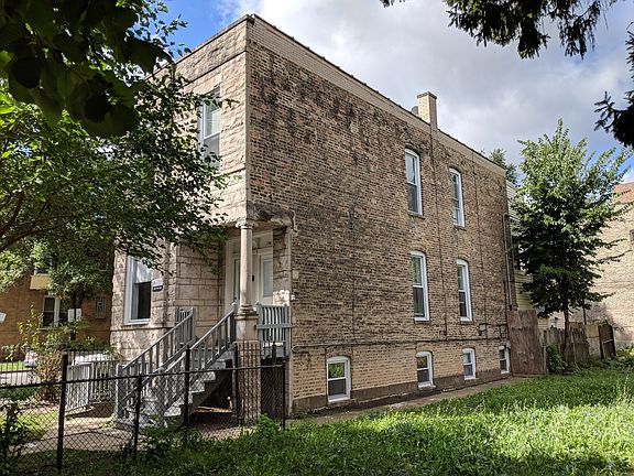 2nd image of 1700 N Monticello Ave