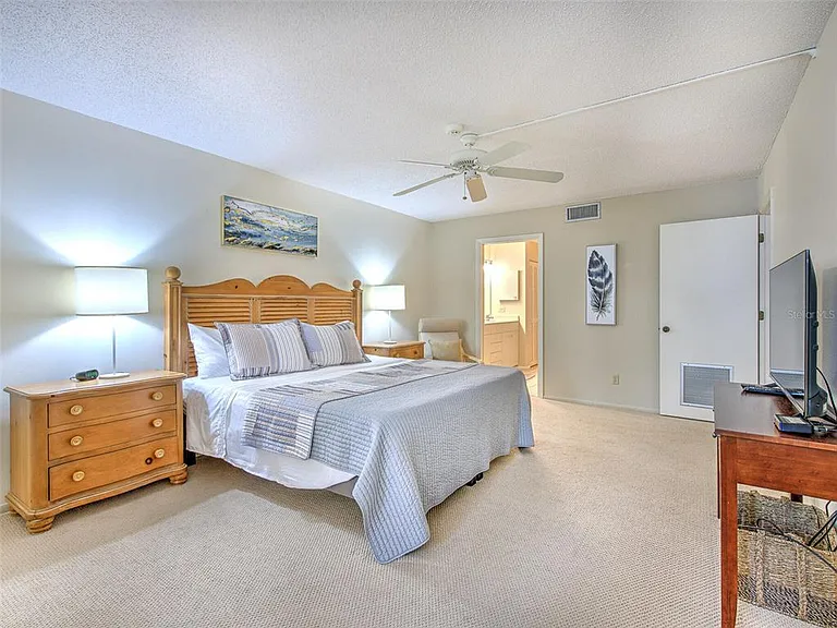 830 Bayport Way #830 — Photo 21