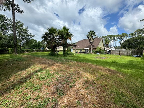 (Zoomed out to 0.5) View from back corner of lawn