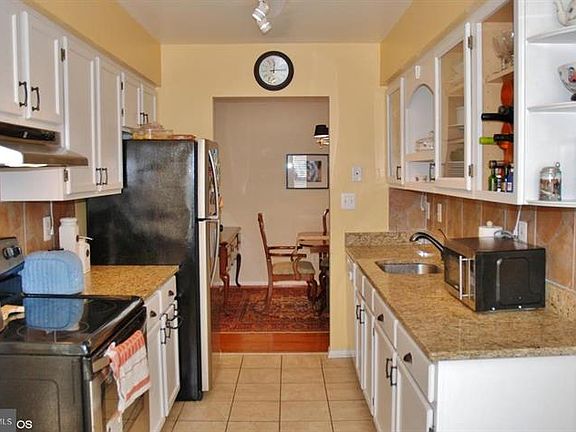 3rd image of 13239 Meander Cove Dr #61