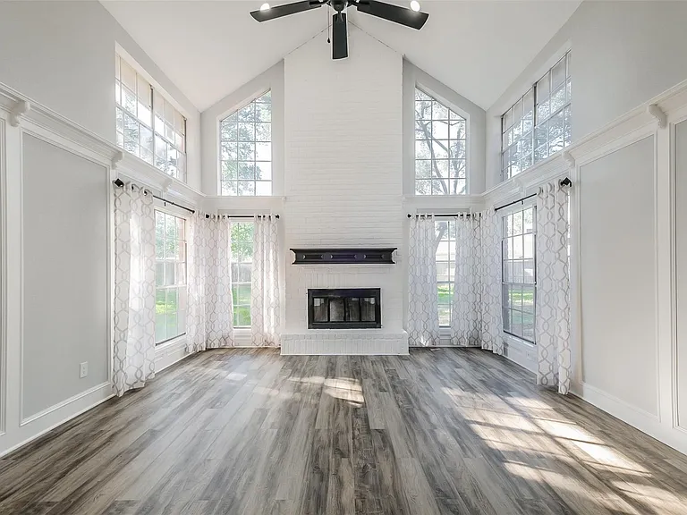 20506 Park Pine Dr — Photo 1