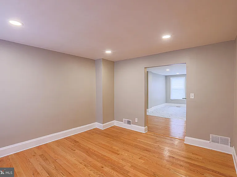 130 Reedbird Ave — Photo 12