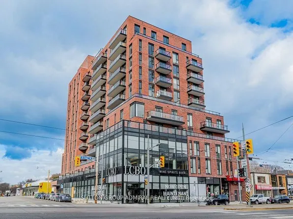 185 Alberta Ave #1103, Toronto, ON M6C 0A5