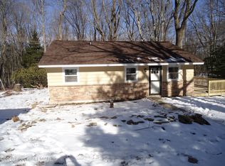 288 Stillwater Dr, Pocono Summit, PA 18346