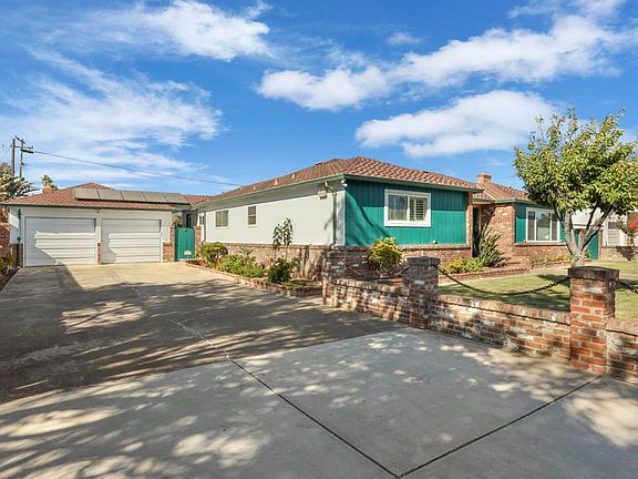 2nd image of 25 4th Ave