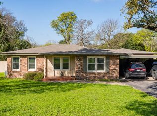 1527 Glen Rd N, Kerrville, TX 78028