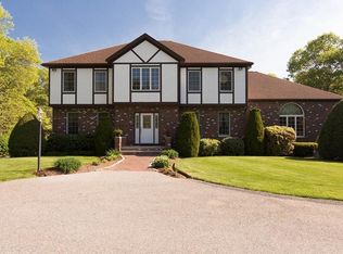 21 Windsor Dr, Foxboro, MA 02035