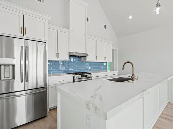 1022 62nd St, Galveston, TX 77551