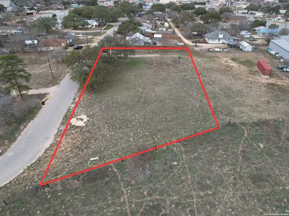 TBD Hayden Ave LOT 2, Devine, TX 78016