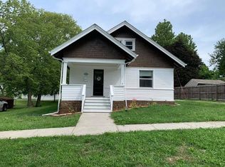 104 W Van Buren St, Mount Ayr, IA 50854