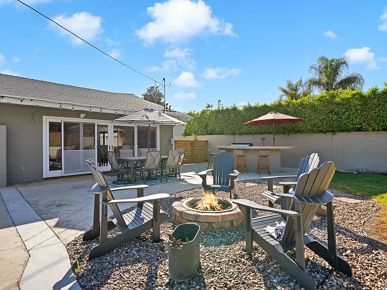 23027 Gainford St — Photo 45
