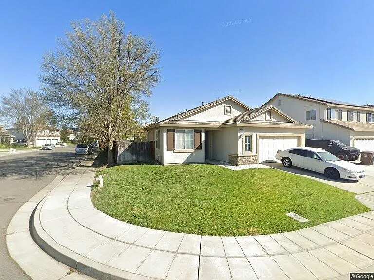 556 Cherry Way photo 1
