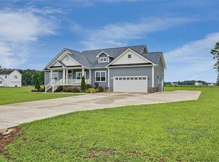 6479 Quaker Dr, Suffolk, VA 23434