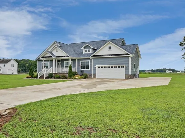 6479 Quaker Dr, Suffolk, VA 23434
