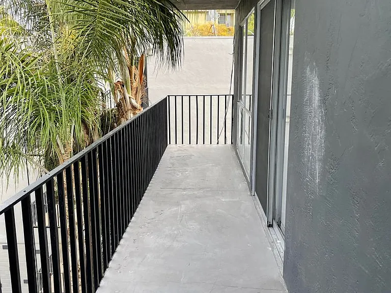 Nightingale Apartments — Photo 17