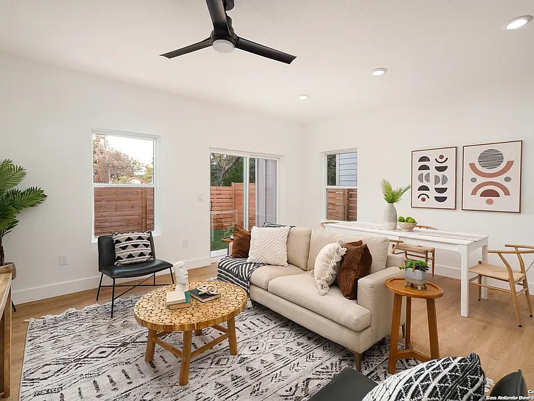 511 S Olive St #102 — Photo 8