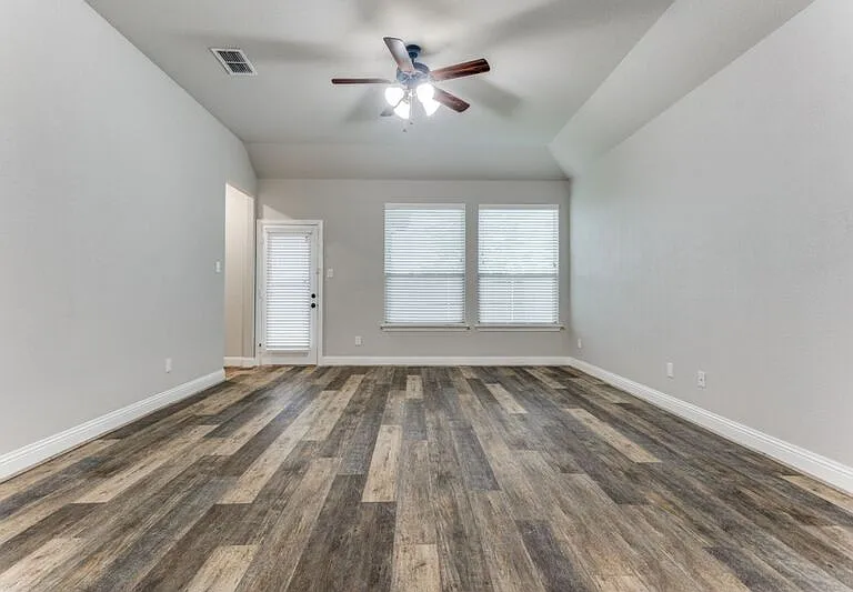 506 Weston St — Photo 11