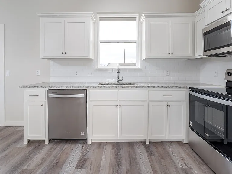 1105 Coffey Dr — Photo 14