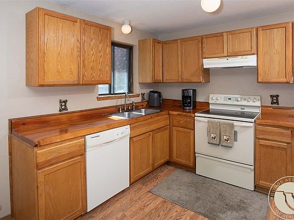 5th image of 587 Chokecherry Pl